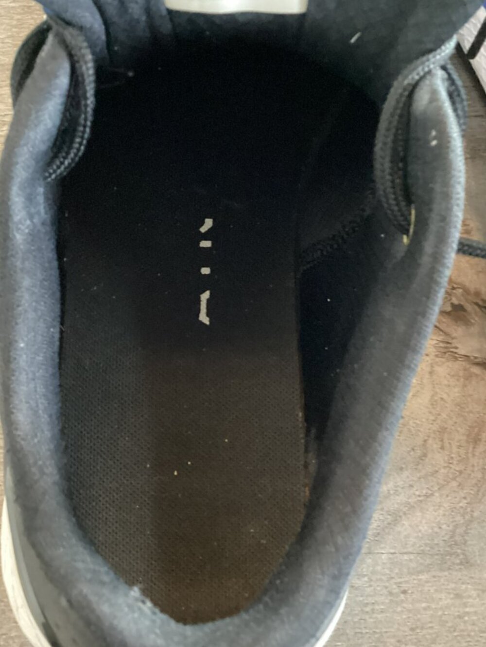 Under Armour Blue and Black Charged Shoes - Men's sz 10.5 - Picture 6 of 6